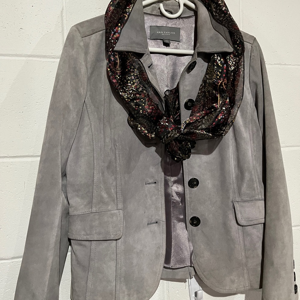WOMANS BLAZER SILVER GRAY SUEDE PETITE MEDIUM ANN TAYLOR